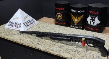 Arma que estaria com indivíduos que efetuaram disparos em via pública em Patos é localizada em matagal Arma que estaria com indivíduos que efetuaram disparos em via pública em Patos é localizada em matagal
