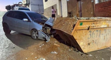 Motorista de 17 anos morre após colidir carro em caçamba de entulho na cidade de São Gotardo Motorista de 17 anos morre após colidir carro em caçamba de entulho na cidade de São Gotardo