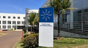 Jovem tenta entrar com droga na Santa Casa de Misericórdia em Patos de Minas; ele ia visitar a namorada Jovem tenta entrar com droga na Santa Casa de Misericórdia em Patos de Minas; ele ia visitar a namorada