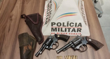 Carmo do Paranaíba – Homem ameaça mulher e filho de morte e acaba preso com duas armas de fogo Carmo do Paranaíba – Homem ameaça mulher e filho de morte e acaba preso com duas armas de fogo