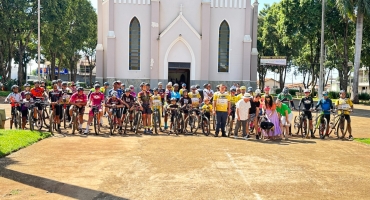 Secretaria de Cultura de Lagoa Formosa realiza Pedal para arrecadar brinquedos que serão distribuídos no Natal 