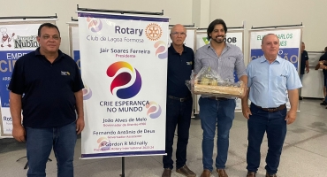 Novembro Azul - Secretaria de Saúde de Lagoa Formosa e Rotary Club realizam palestra com médico urologista para falar de câncer de próstata 