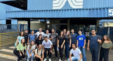 Alunos dos cursos de Administração e Gestão Comercial do UNIPAM realizam visita técnica ao atacadista Martins, em Uberlândia