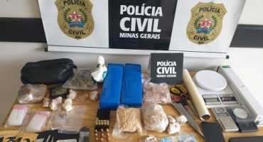 São Gotardo - Polícia Civil apreende drogas e prende indivíduo suspeito de tráfico São Gotardo - Polícia Civil apreende drogas e prende indivíduo suspeito de tráfico