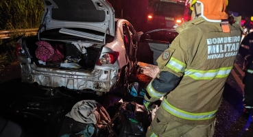 Patos de Minas - Acidente na BR-365 mata motorista de automóvel e deixa três pessoas feridas Patos de Minas - Acidente na BR-365 mata motorista de automóvel e deixa três pessoas feridas