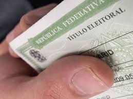 Eleitor tem até 8 de maio para regularizar título e votar em outubro Eleitor tem até 8 de maio para regularizar título e votar em outubro