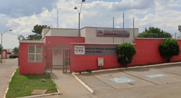 Patos de Minas - Homem de 54 anos é encontrado morto com tiro no peito em residência onde morava Patos de Minas - Homem de 54 anos é encontrado morto com tiro no peito em residência onde morava