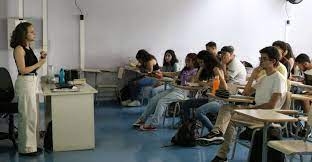 Governo sanciona lei que cria poupança para estudantes do ensino médio Governo sanciona lei que cria poupança para estudantes do ensino médio