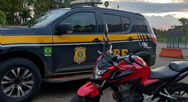 PRF de Patos de Minas recupera motocicleta furtada no interior do estado de São Paulo PRF de Patos de Minas recupera motocicleta furtada no interior do estado de São Paulo
