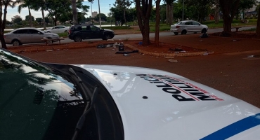 Mulher é atropelada no Galpão do Produtor em Patos de Minas enquanto dormia Mulher é atropelada no Galpão do Produtor em Patos de Minas enquanto dormia