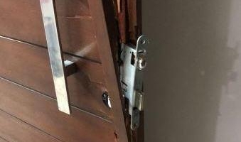 Após nova quebradeira em apartamento e garagem de prédio; médico é encaminhado para a delegacia Após nova quebradeira em apartamento e garagem de prédio; médico é encaminhado para a delegacia