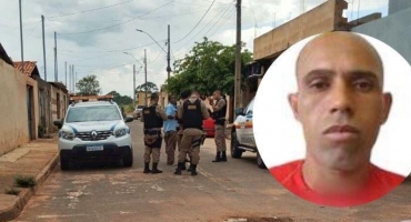 Homem de 45 anos é morto a tiros na cidade de Guimarânia Homem de 45 anos é morto a tiros na cidade de Guimarânia