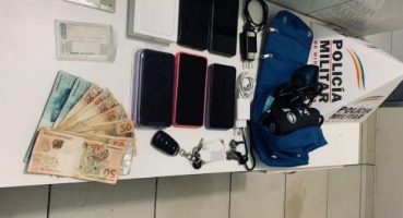 PM de Presidente Olegário recupera produtos adquiridos por meio do “Golpe do Tinder” praticado em Uberlândia PM de Presidente Olegário recupera produtos adquiridos por meio do “Golpe do Tinder” praticado em Uberlândia