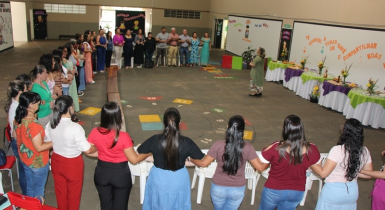 Abertura do curso Leitura e Escrita na Educação Infantil acontece na Escola Municipal André Luiz de Carvalho Coelho