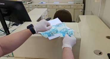 Carmo do Paranaíba - Rapaz de 18 anos é preso ao receber encomenda pelos Correios com 3 mil reais em notas falsas