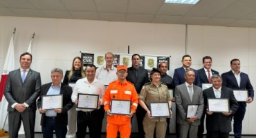 Patos de Minas - PCMG homenageia destaques da Polícia Civil e Parceiros em Comemoração ao Dia do Policial Civil Patos de Minas - PCMG homenageia destaques da Polícia Civil e Parceiros em Comemoração ao Dia do Policial Civil