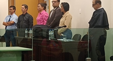 Acusadas de matar mulher dentro de bar no ano de 2012 em Patos de Minas são levadas a julgamento Acusadas de matar mulher dentro de bar no ano de 2012 em Patos de Minas são levadas a julgamento