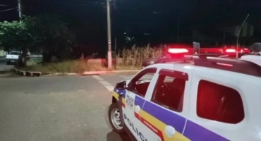 Dois corpos carbonizados e esquartejados são encontrados em terreno no Centro de Ituiutaba Dois corpos carbonizados e esquartejados são encontrados em terreno no Centro de Ituiutaba