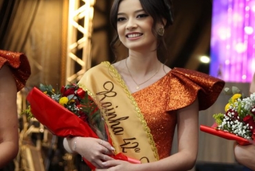 Camilly Fontebassi é eleita rainha da 42ª Festa da Produção de Presidente Olegário
