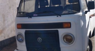 PM recupera Kombi levada de estacionamento e apreende adolescente de 17 anos por furto PM recupera Kombi levada de estacionamento e apreende adolescente de 17 anos por furto
