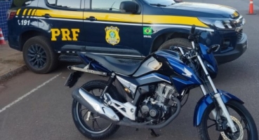 PRF de Patos de Minas recupera motocicleta furtada e clonada PRF de Patos de Minas recupera motocicleta furtada e clonada