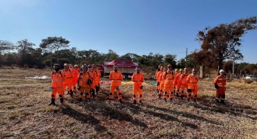 Corpo de Bombeiros realiza treinamento na Mata do Cachorro para uso de novas tecnologias Corpo de Bombeiros realiza treinamento na Mata do Cachorro para uso de novas tecnologias