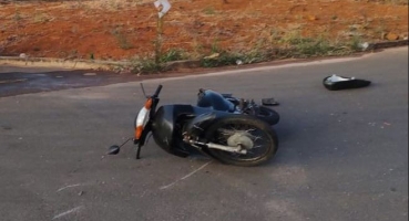 Carmo do Paranaíba – Motociclista fica gravemente ferida em acidente envolvendo automóvel no bairro Nova Floresta Carmo do Paranaíba – Motociclista fica gravemente ferida em acidente envolvendo automóvel no bairro Nova Floresta