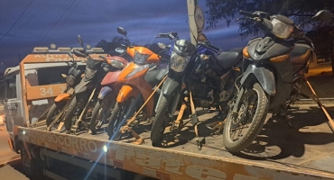 Patos de Minas - Operação da Polícia Militar apreende 12 veículos irregulares Patos de Minas - Operação da Polícia Militar apreende 12 veículos irregulares