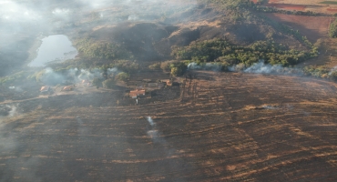 Incêndio na região de Capão das Canoas nos municípios de Lagoa Formosa e Patos de Minas já atinge mais de 300 hectares Incêndio na região de Capão das Canoas nos municípios de Lagoa Formosa e Patos de Minas já atinge mais de 300 hectares