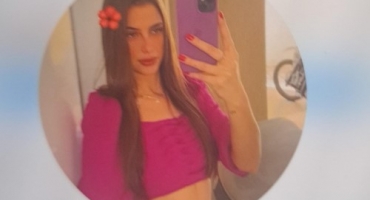 Mulher de 23 anos é assassinada a tiros pelo companheiro na frente da filha de quatro anos em Patos de Minas Mulher de 23 anos é assassinada a tiros pelo companheiro na frente da filha de quatro anos em Patos de Minas