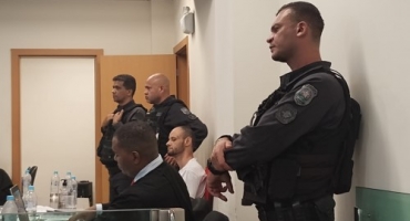 Suspeito de tentar matar rapaz por ciúmes de ex-namorada vai a julgamento em Patos de Minas Suspeito de tentar matar rapaz por ciúmes de ex-namorada vai a julgamento em Patos de Minas