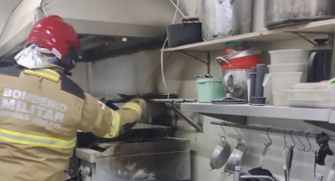 Patos de Minas - Incêndio em botijão de gás de restaurante mobiliza bombeiros Patos de Minas - Incêndio em botijão de gás de restaurante mobiliza bombeiros
