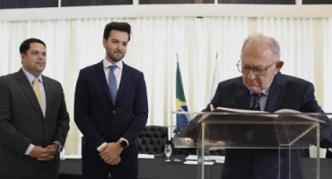 Dr. Hely tomou posse de vaga na Assembleia Legislativa de Minas Gerais, na tarde desta terça-feira (17)