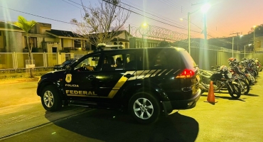 Polícia Federal combate desvio de produtos químicos para o tráfico de drogas em Minas Gerais Polícia Federal combate desvio de produtos químicos para o tráfico de drogas em Minas Gerais