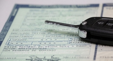 Motoristas que não quitaram o IPVA podem parcelar o pagamento em até 12 vezes Motoristas que não quitaram o IPVA podem parcelar o pagamento em até 12 vezes