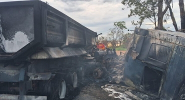 Acidente fatal na BR-262 deixa três mortos e um ferido Acidente fatal na BR-262 deixa três mortos e um ferido