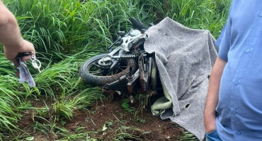 Motoqueiro morre em colisão frontal na BR-354; no município de Carmo do Paranaíba Motoqueiro morre em colisão frontal na BR-354; no município de Carmo do Paranaíba