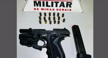 Motociclista é detido transitando com arma de fogo na cintura em Patos de Minas