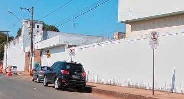 Patos de Minas - Briga entre detentos do PCC e do Comando Vermelho deixa detento gravemente ferido no Presídio Sebastião Satiro Patos de Minas - Briga entre detentos do PCC e do Comando Vermelho deixa detento gravemente ferido no Presídio Sebastião Satiro