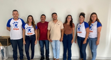 Secretário de Meio Ambiente de Lagoa Formosa e membros da ALPA se reúnem para discutir parceria em prol da causa animal Secretário de Meio Ambiente de Lagoa Formosa e membros da ALPA se reúnem para discutir parceria em prol da causa animal
