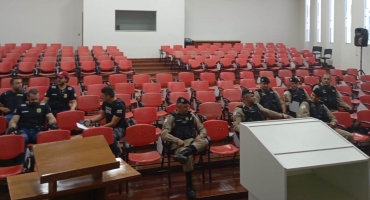Patos de Minas - Operação das Polícias Civil e Militar visa suspeitos de tentar matar jovem no Bairro Jardim Esperança Patos de Minas - Operação das Polícias Civil e Militar visa suspeitos de tentar matar jovem no Bairro Jardim Esperança