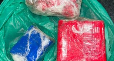 PM prende homem por tráfico de drogas e apreende pés de maconha cultivados em estufa na cidade de Patos de Minas PM prende homem por tráfico de drogas e apreende pés de maconha cultivados em estufa na cidade de Patos de Minas