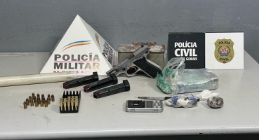 PC e PM apreendem drogas, armas e prende mulher em flagrante no bairro Jardim Esperança; em Patos de Minas PC e PM apreendem drogas, armas e prende mulher em flagrante no bairro Jardim Esperança; em Patos de Minas
