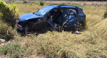 São Gotardo - Motorista fica ferido em acidente envolvendo automóvel e caminhão na BR-354 São Gotardo - Motorista fica ferido em acidente envolvendo automóvel e caminhão na BR-354