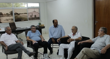 Deputado estadual “Dr. Hely” anuncia envio de 2,5 milhões para a 2ª etapa da obra de construção do Hospital “Dr. Bininho” Deputado estadual “Dr. Hely” anuncia envio de 2,5 milhões para a 2ª etapa da obra de construção do Hospital “Dr. Bininho”