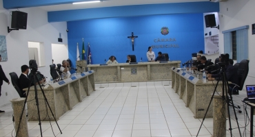 Após ser aprovado na Câmara Municipal; PL que proíbe utilização de fogos de artifícios com estouros e estampidos em Lagoa Formosa é encaminhado ao prefeito para sanção 