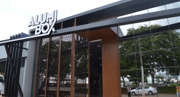 Maior showroom da região é inaugurado pela Alumibox em Patos de Minas