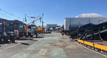 Patos de Minas - Fenaminas inicia com grande movimento de público no Parque de Exposições 