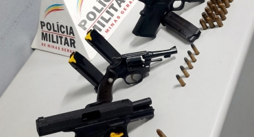Polícia Militar apreende quatro armas de fogo ilegais em oficina mecânica no Centro de Patos de Minas