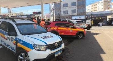 Patos de Minas - Operação Apate fiscaliza Postos de Combustíveis na cidade Patos de Minas - Operação Apate fiscaliza Postos de Combustíveis na cidade